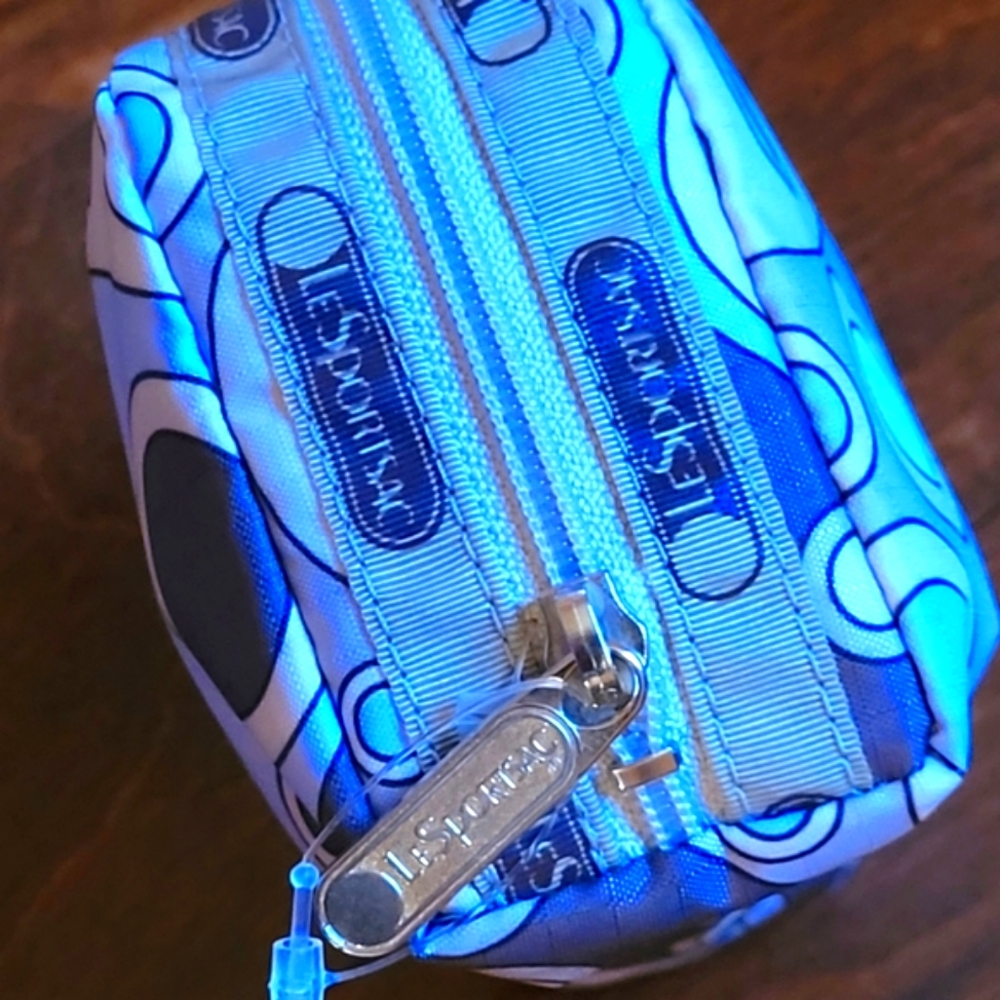 NWT LeSportsac Rectangular cosmetic Caviar taupe case bag